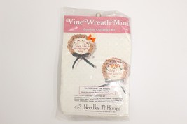 Vintage Mini Vine Wreath Mini&#39;s Christmas Cross Stitch Kit New - £3.92 GBP