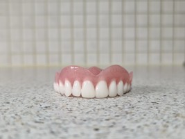 Full Upper Denture/False Teeth,Ultra White Teeth,Brand new. - £63.75 GBP