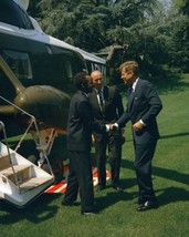 President John F. Kennedy greets Julius Nyere of Tanganyika Photo Print - £6.88 GBP
