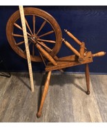 LARGE Wooden Spinning Wheel Marked WoodRuff S. Kinne - $5,930.12 MXN
