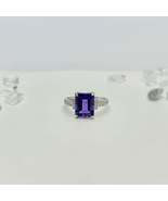 Stonelry Amethyst Ring - Baguette-Cut Solitaire Ring - £132.34 GBP