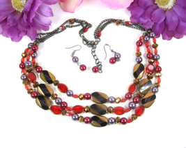 TRIPLE STRAND Vintage Beaded Necklace RED PURPLE GOLDTONE &amp; Bead EARRING... - $31.96 CAD