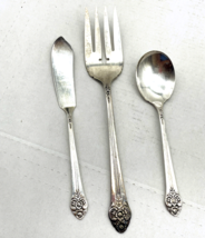 Oneida Plantation Silverplate Hosting Lot Sugar Spoon Butter Knife Servi... - $7.26