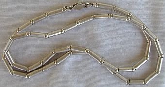 Silver links fashion necklace