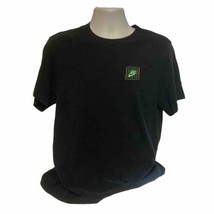 Nike Back Panel Colorful World Wide TEE T SHIRT Large L With Chest Patch - $13.20