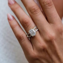 2.5CT Cuscino Finto Diamante Solitario Vintage Fidanzamento Anello 925 Argento - £196.98 GBP