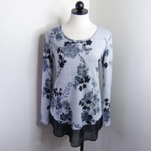 Maurices Women&#39;s XS Gray Floral Stretch Tapered Long-Sleeve Knit Sweater Top - $4.00