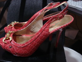 NEW Gorgeous Coral Pink adjustable buckle Stiletto Pump Heels Gold hardware - $26.00