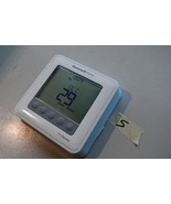 Honeywell T6 Pro LCD Thermostat Programmable TH6210U2001 NO BACK PLATE W... - $33.52 CAD