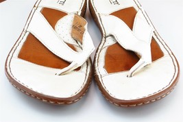Born Sz 7 M White Flip Flop Patent Leather Women Sandals W01157 - £15.60 GBP