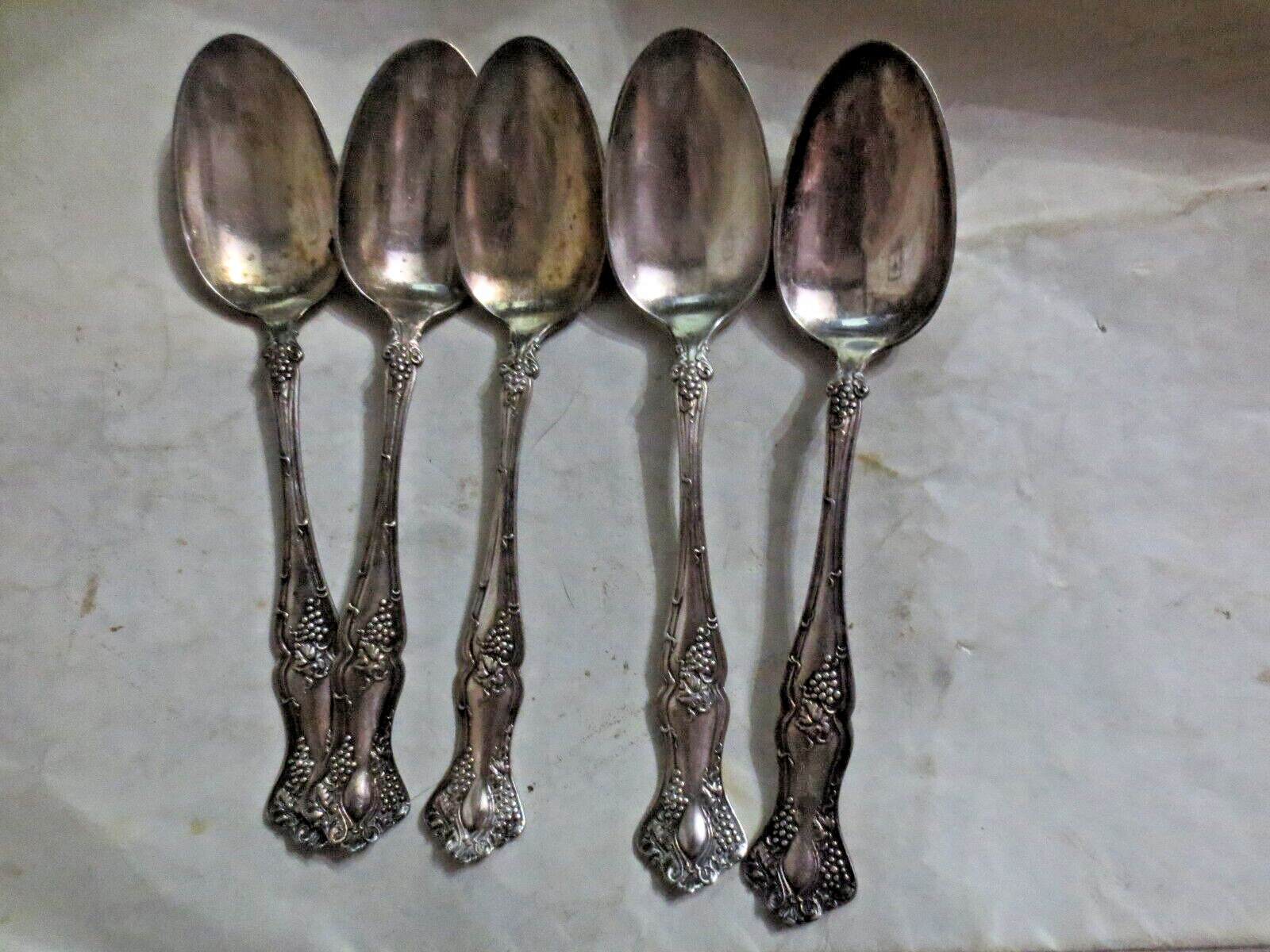 ROGERS BROS VINTAGE GRAPE Pattern 5 - 7 1/2&quot; Table Spoons - $18.49