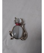 Cat with Red Collar White Glass Head &amp; Body Pin/Brooch - £4.39 GBP