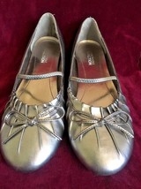 Kenneth Cole Reaction Silver Ballet Flats &quot;Take Flat&quot; Sz 5 Mary Jane Strap &amp; Bow - £23.13 GBP