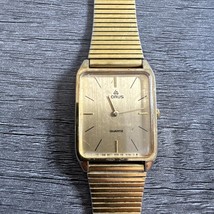 Lotus Watch Womens Gold Tone Tank Square Y130-5010  - $340.61 MXN