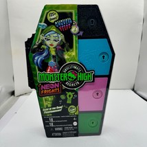 Monster High Skulltimate Secrets Neon Frights Ghoulia Yelps Doll Glows in Dark - £27.07 GBP