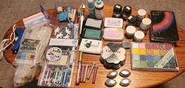 Lot Scrapbookng Powder Pigments Brushes Ink Pads Glitter Glue Gun Crafts - $59.99