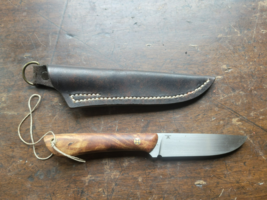 7.5&quot; Damascus Steel Hunting Skinning Knife Wood Handle With Leather Sheath - $41.63 CAD