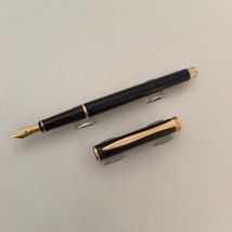 Pelikan Classic P381 Blue Lacquer Gold Trim Fountain Pen Made in Germany - $199.45