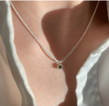 Light luxury niche square shell necklace women all match simple clavicle chain - £15.82 GBP
