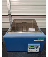 VWR  97025-134 Digital Water Bath Model 10L with Lid / 100°C Max / TESTED - $6,513.52 MXN