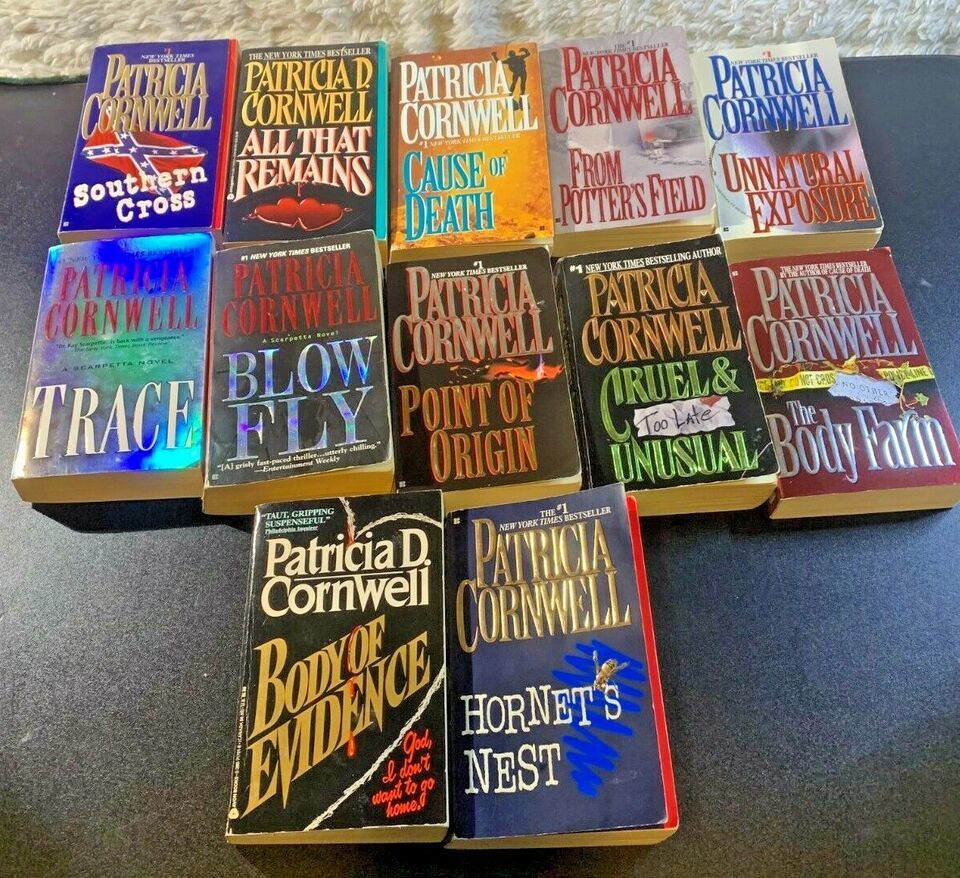 Primary image for Lot of 12 Patricia Cornwell Paperback Books, Southern Cross, All That Remains...