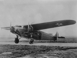 New 8x10 Photo- Tri-motor Fokker airplane piloted by RAF officer Edward Maitland - £7.01 GBP