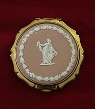 Vtg Wedgwood Pink  Jasperware Compact By Stratton 3-1/4” Diameter MU50 - $27.72