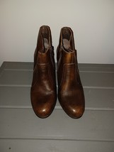 Born Boots Women&#39;s 6 M Side Zip Heels Ankle Bootie Brown Leather Casual ... - $25.00