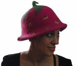 Terrapin Trading Fair Trade Nepal Felt Strawberry Felt Wool Festival Hat (Adults - £18.12 GBP