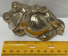 VTG Solid Brass Frog Paperweight Lounging On Its Side - $18.69