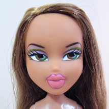 Bratz Stylin&#39; Salon &amp; Spa FIANNA in original clothes, shoes - £15.93 GBP