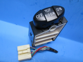 2004-2010 Toyota Sienna Dome Light Door Switch Control Button 84170-AE03... - $22.79