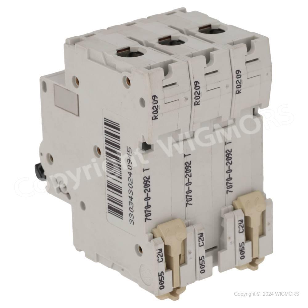 Circuit breaker Merlin Gerin C60N 3P B40A - $17.59