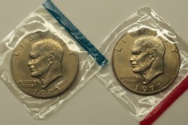 1977 P &amp; D BU Eisenhower Dollars in Mint Cello, 2 Coin Lot - £20.16 GBP