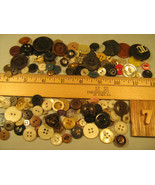 [h18-7]  Lot of VINTAGE BUTTONS Plastic, Bakelite? - £12.31 GBP