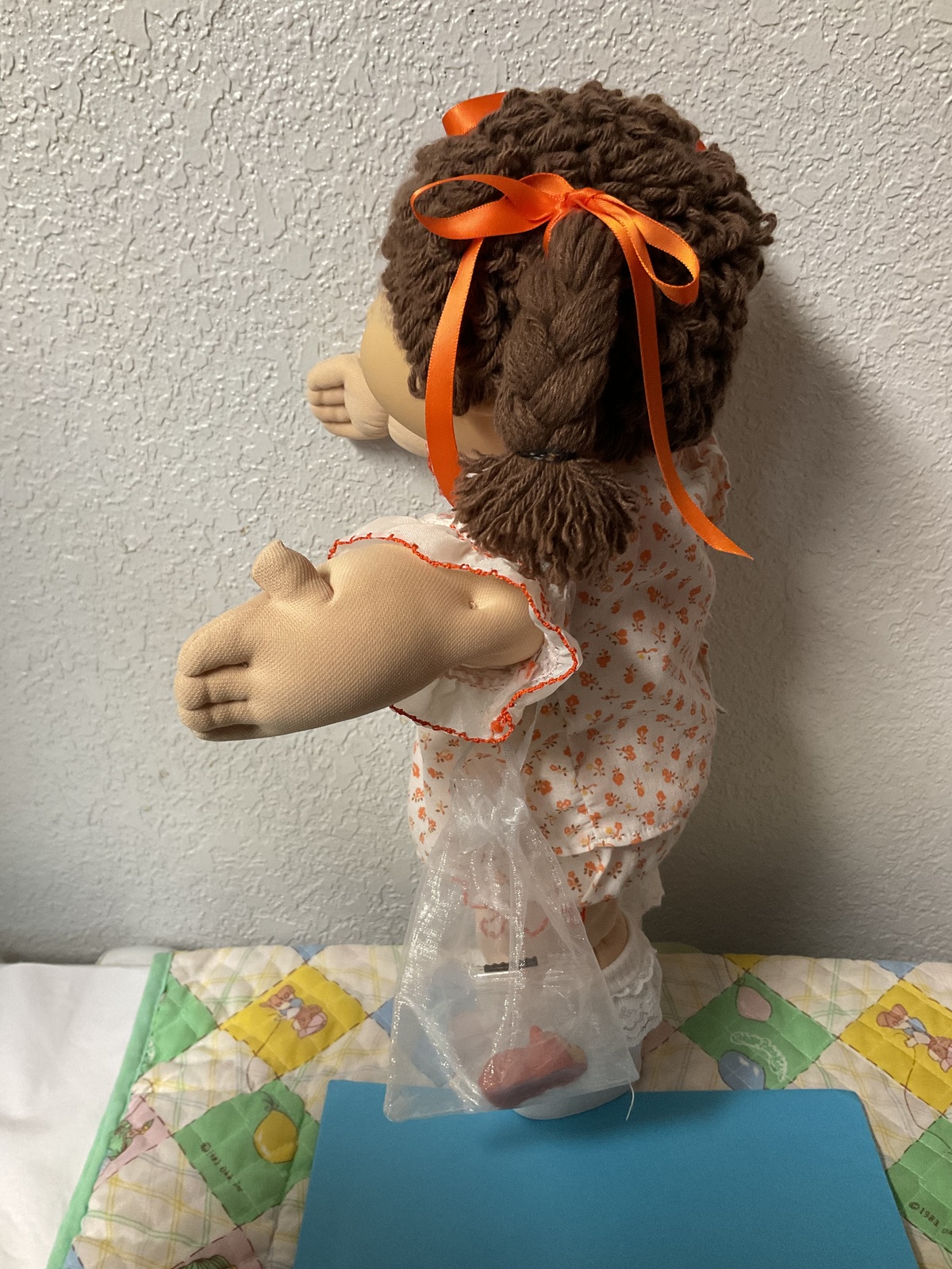 Vintage Cabbage Patch Kid Girl RARE Gray Eyes Poodle Hair Hong Kong HM#1 1985 Item image 3
