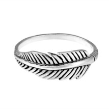 Vintage Sterling Silver Feather Leaf Statement Band Ring-7 - £11.89 GBP