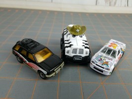 Lot of 3 Die Cast Toy Car Lot  Vintage 1990s 90s Tom &amp; Jerry, Matchbox, ... - $10.78