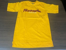 VTG Minnesota Golden Gophers Men’s Yellow Script Shirt – Active Brand – Small - £3.16 GBP