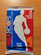 1989-90 NBA Hoops Sealed Wax Pack w/#90 Chris Mullin on back - £5.65 GBP