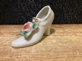 Vintage Porcelain Victorian Floral 2” Boot Gold Shoe Japan VG Condition - $147.25 MXN