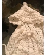 VINTAGE  HAMDMADE CROCHETED INFANT  BABY HOODED SWEATER CAPE PONCHO NEVE... - $277.80 MXN