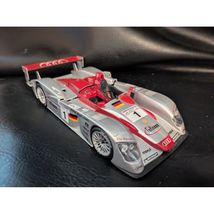 Maisto Infineon Audi R8 Le Mans 2002 Pressofuso 1/18 Scala Argento Red #... - $57.15