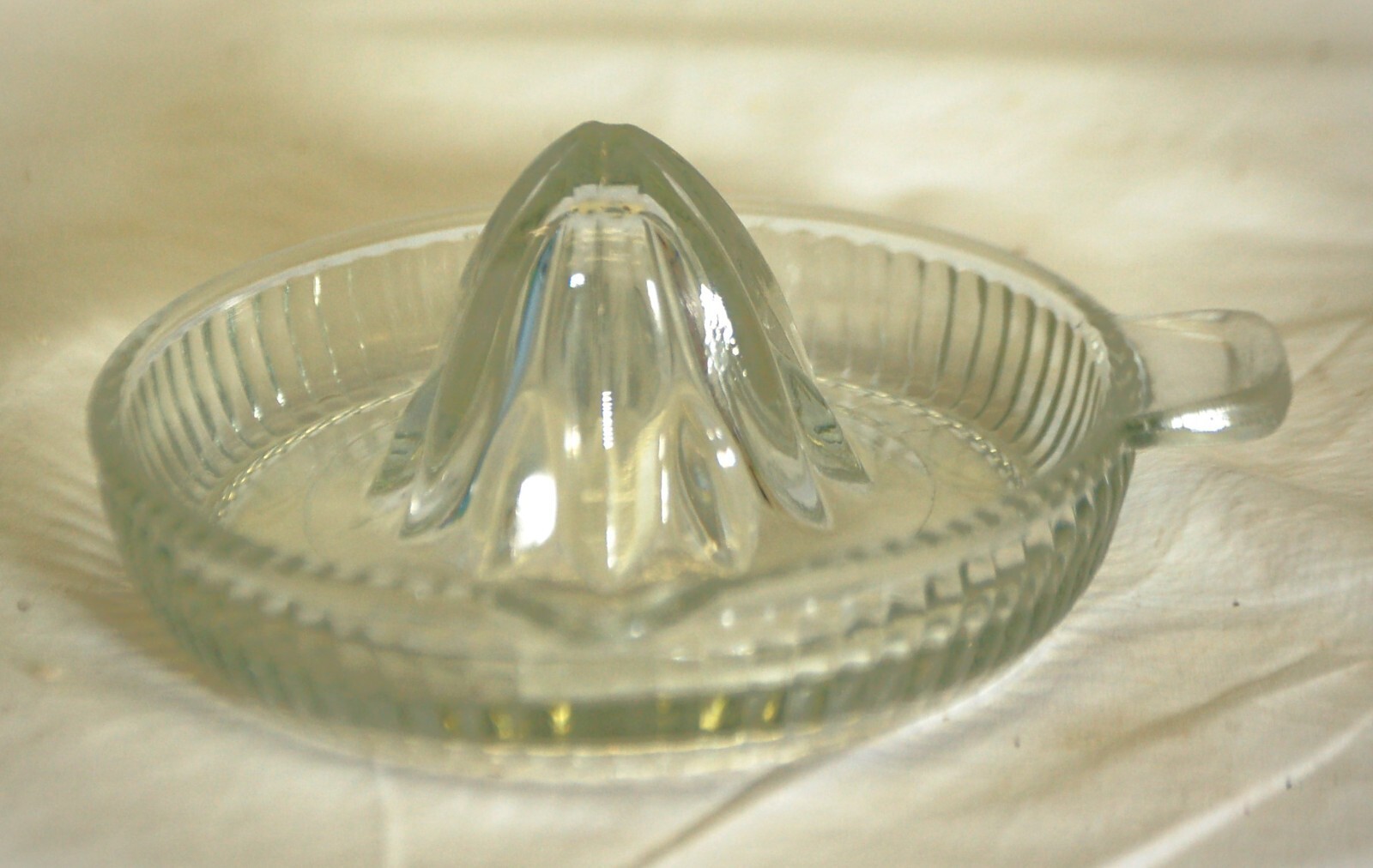 Citrus Orange Juice Glass Reamer Tab Handle &amp; Spout MCM - $19.79