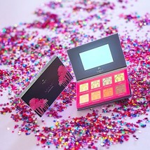 SHAINA B MIAMI BLUSH AND HIGHLIGHT PALETTE Brand New In Box - $19.79