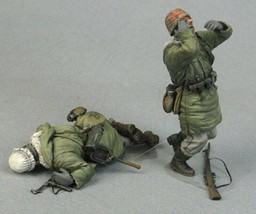 1/35 Resin Model Kit German Soldiers Infantry Wounded WW2 Unpainted - £9.31 GBP