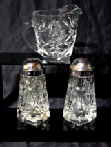 Vintage ANCHOR HOCKING Salt &amp; Pepper Shaker Set + Pitcher PRESCUT Star o... - $221.62 MXN