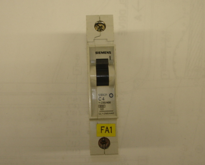 Siemens 1 Pole Circuit Breaker 5SX21 C4 - $5.00