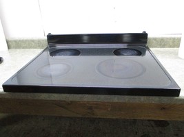 GE RANGE COOKTOP CHIP LEFT SIDE/RUST PART # WB62T10024 - $193.00