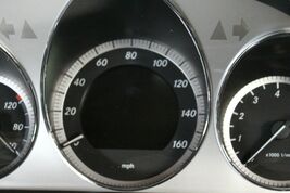 2010 MERCEDES BENZ W204 C350 C300 SPEEDOMETER INSTRUMENT CLUSTER J9668 image 4